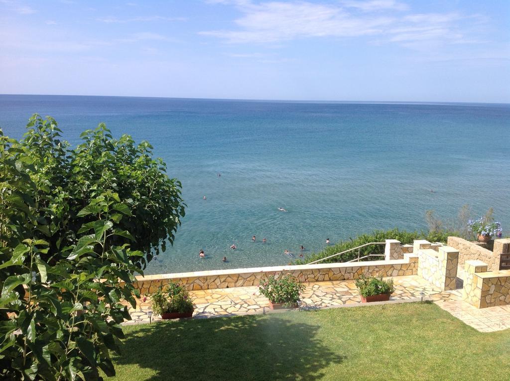 Aquarius House Villa Agios Georgios  Eksteriør billede